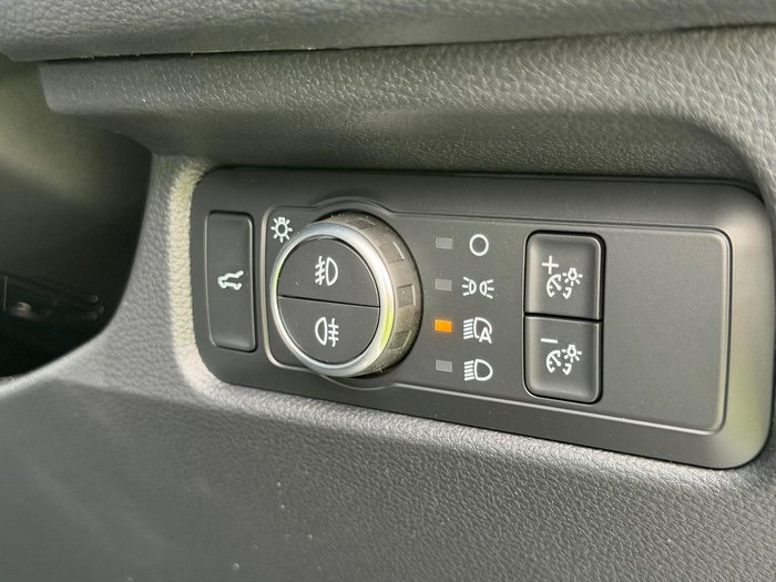 2026 Ford Everest Platinum