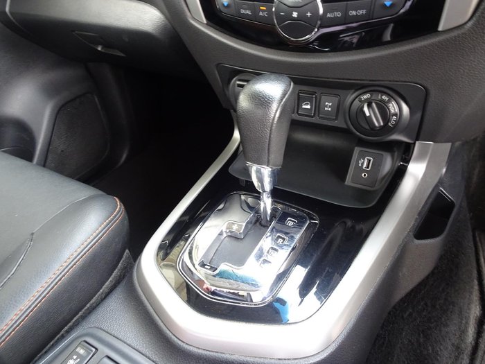 2019 Nissan Navara N-TREK Warrior D23 Series 4 4X4 Dual Range White Diamond