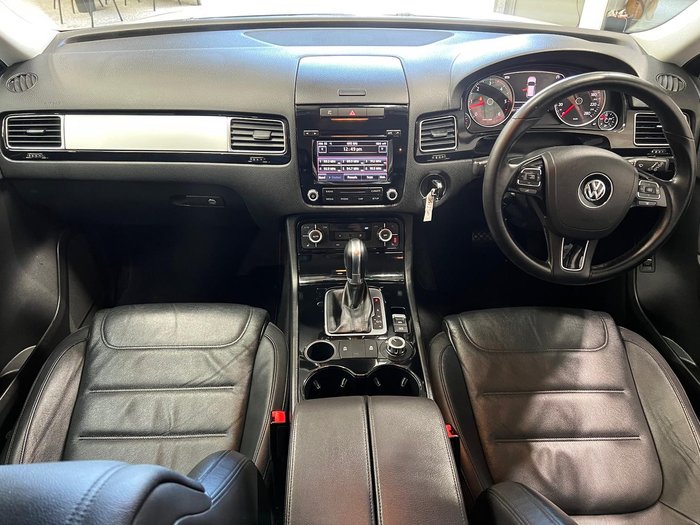 2014 Volkswagen Touareg 150TDI 7P MY14 Four Wheel Drive Pure White