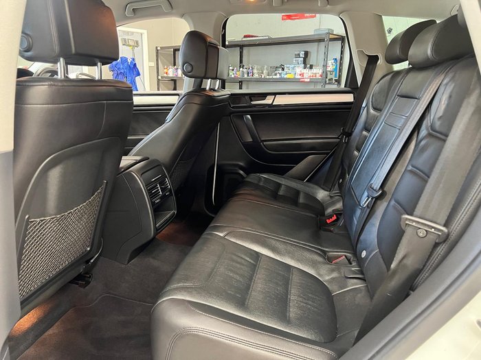 2014 Volkswagen Touareg 150TDI 7P MY14 Four Wheel Drive Pure White