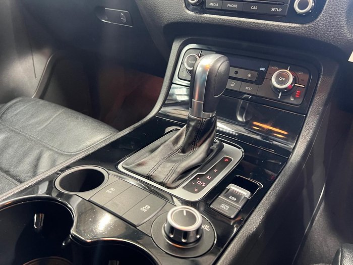 2014 Volkswagen Touareg 150TDI 7P MY14 Four Wheel Drive Pure White