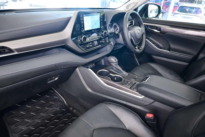 2022 Toyota Kluger Grande