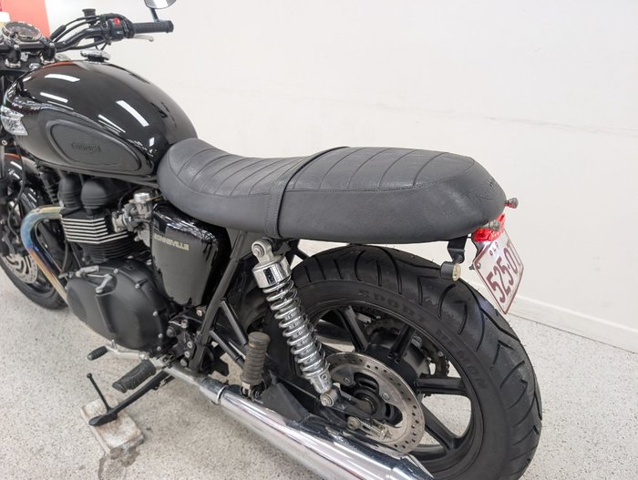 Triumph 2013 TRIUMPH 865CC BONNEVILLE A2 Black