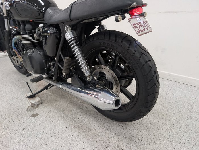 Triumph 2013 TRIUMPH 865CC BONNEVILLE A2 Black