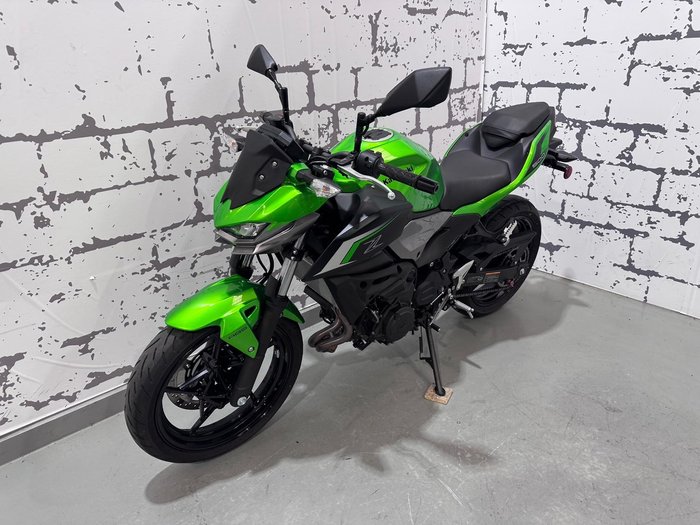 2025 Kawasaki Z500 (ER500) Z Green