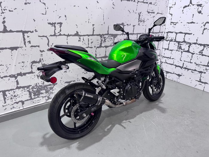 2025 Kawasaki Z500 (ER500) Z Green