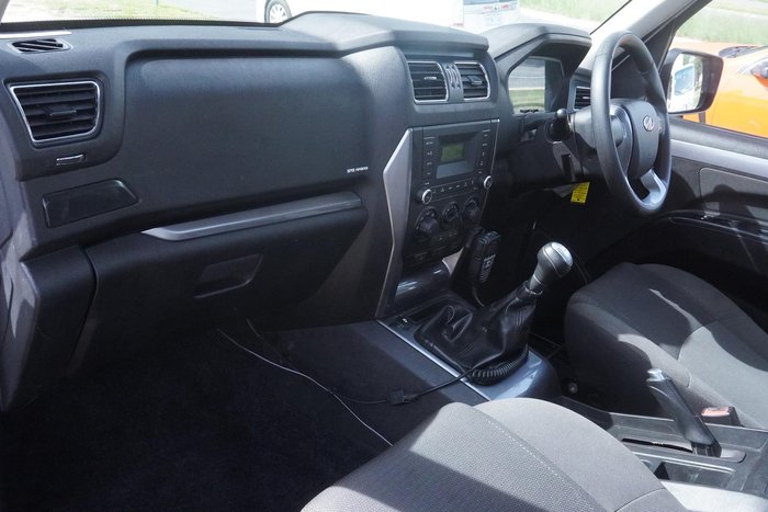 2022 Mahindra PIK-UP S6+