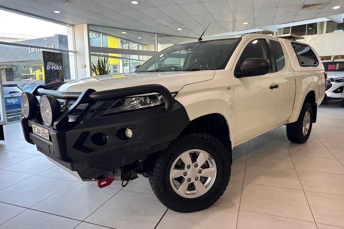 2021 Mitsubishi Triton GLX+