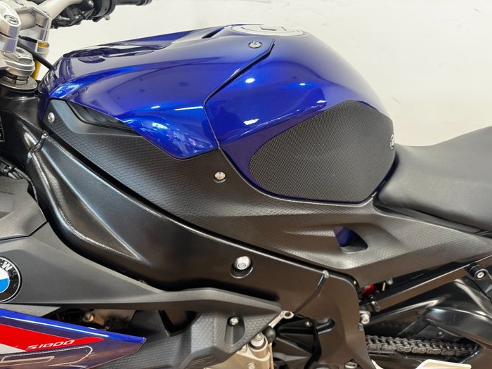 2020 BMW Motorrad S 1000 R BLUE
