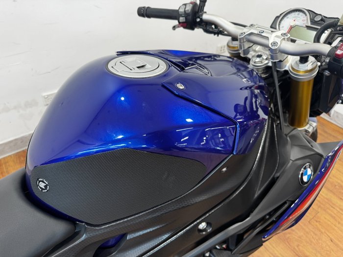 2020 BMW Motorrad S 1000 R BLUE