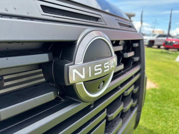 2025 Nissan Navara SL