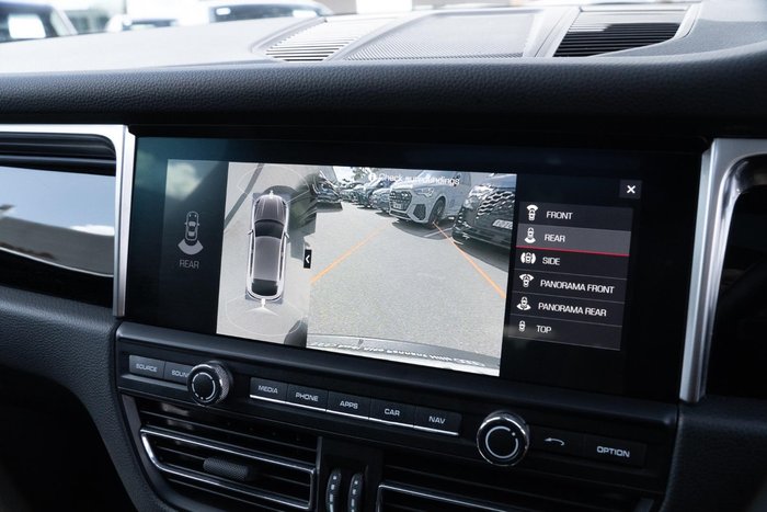 2020 Porsche Macan S