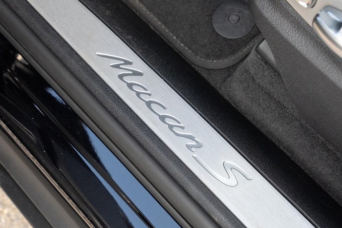 2020 Porsche Macan S