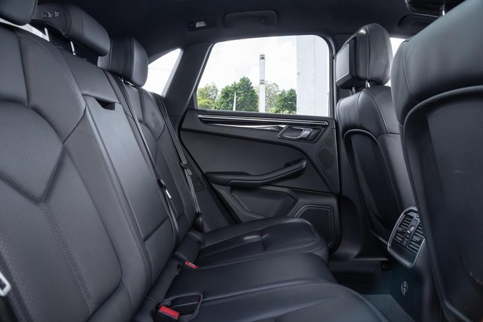 2020 Porsche Macan S