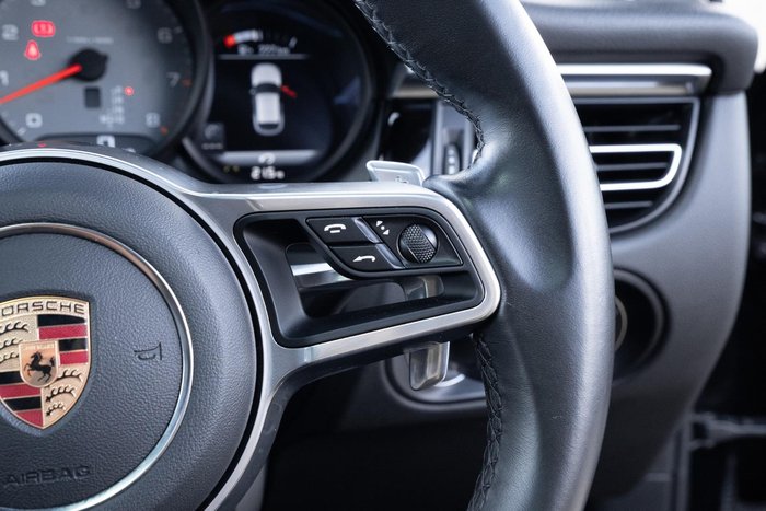 2020 Porsche Macan S