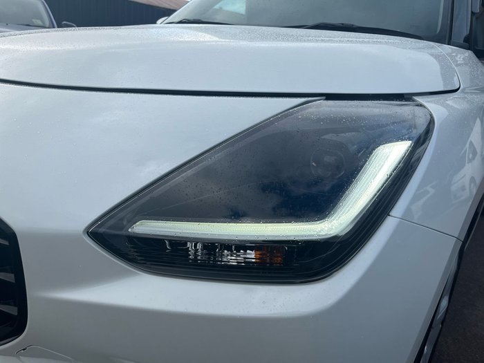 2024 Suzuki Swift Hybrid Plus