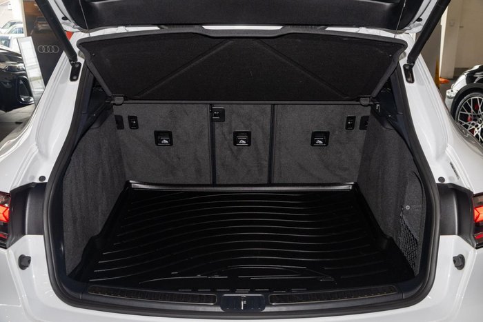 2021 Porsche Macan S