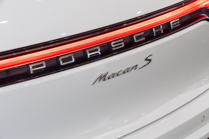 2021 Porsche Macan S