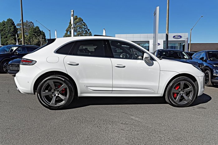 2021 Porsche Macan