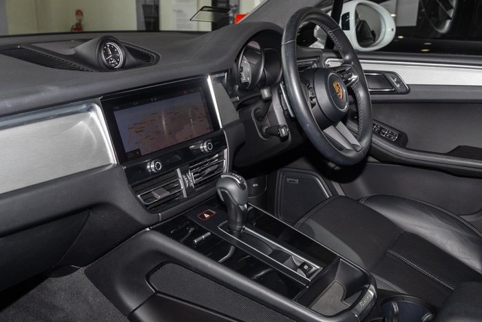 2021 Porsche Macan S