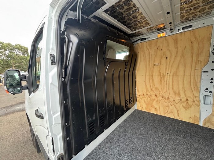 2023 Renault Master Pro 110kW