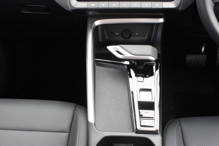 2025 MG ZS Essence