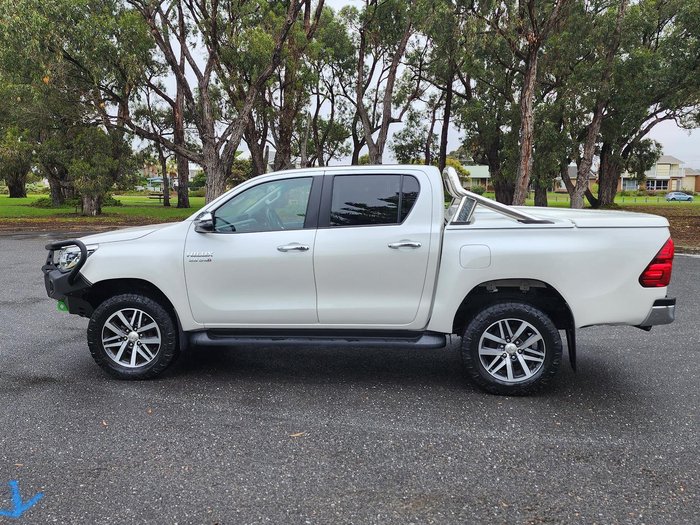 2017 Toyota Hilux SR5