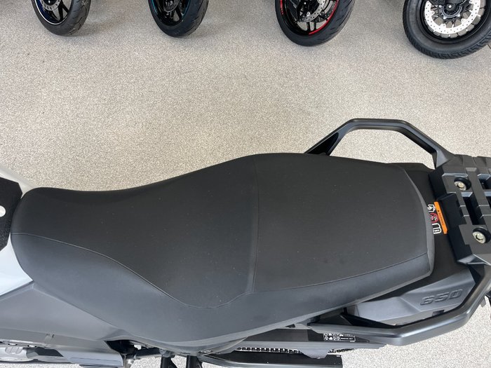 2023 Suzuki V-STROM 650XT (DL650XA) WHITE