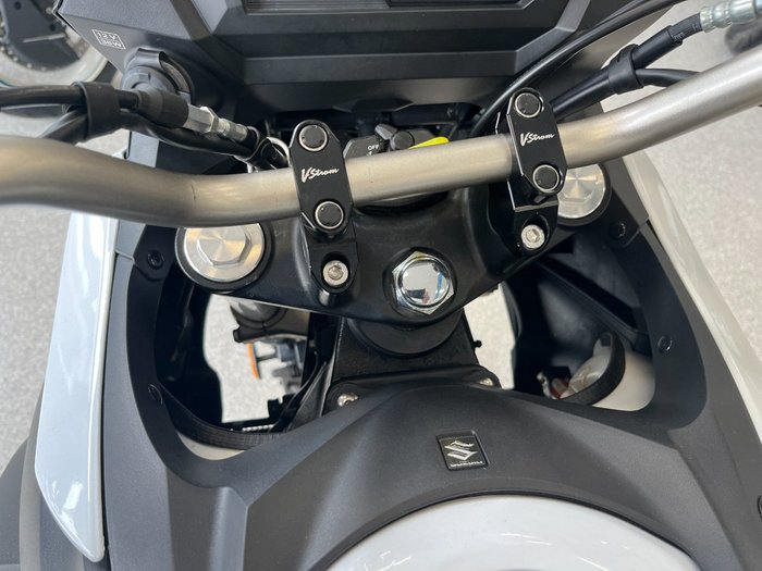 2023 Suzuki V-STROM 650XT (DL650XA) WHITE