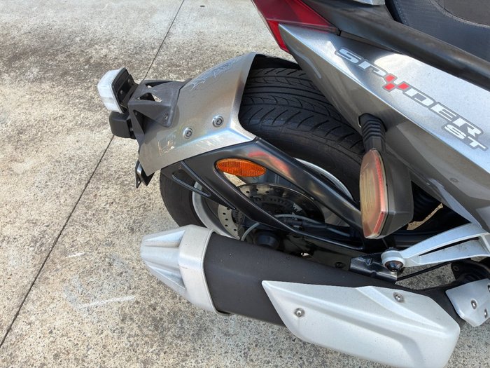 2013 BRP SPYDER ST Silver