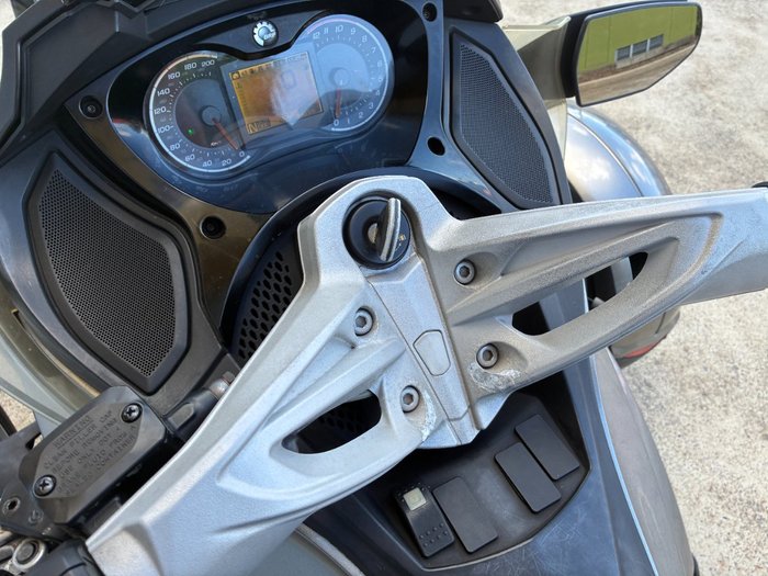 2013 BRP SPYDER ST Silver