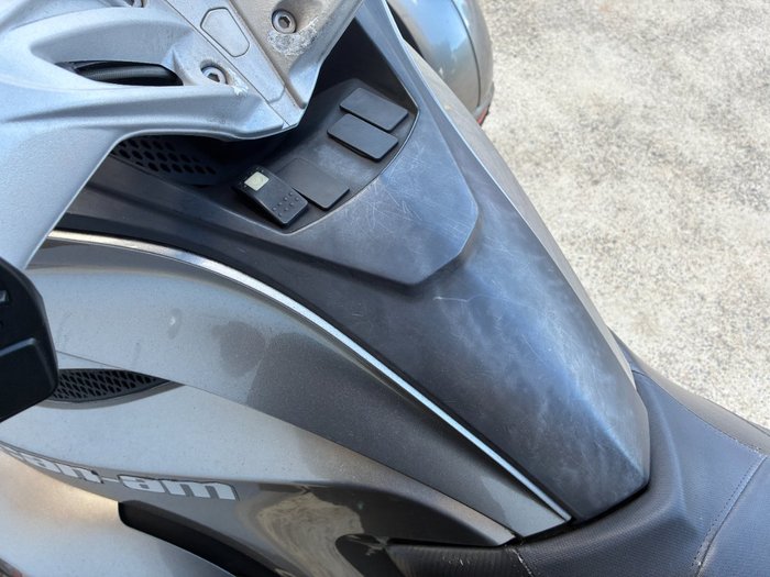 2013 BRP SPYDER ST Silver