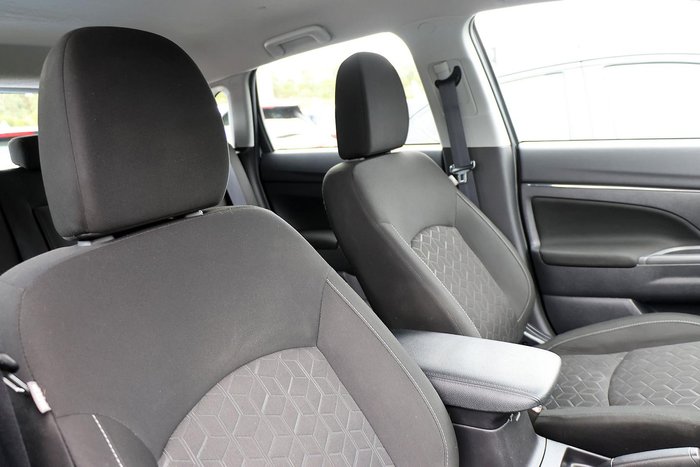 2022 Mitsubishi ASX ES