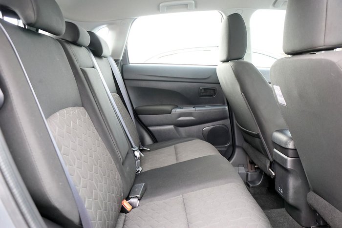 2022 Mitsubishi ASX ES