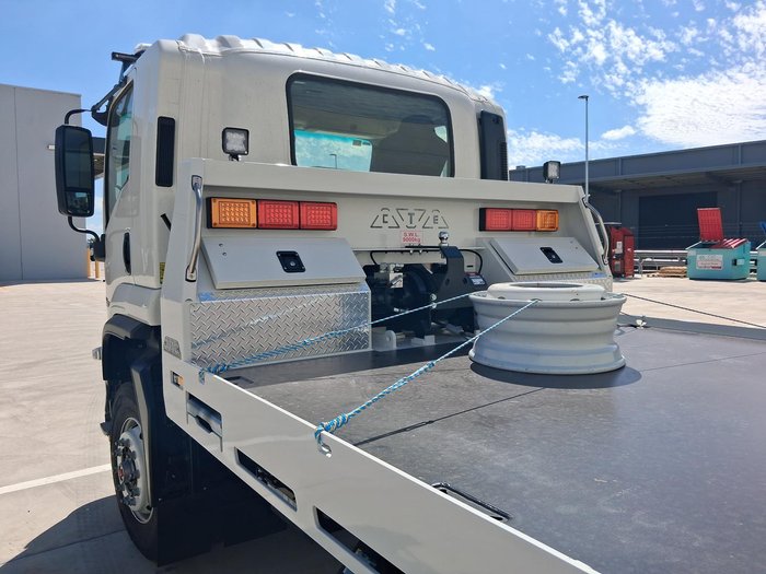 2026 Isuzu F Series FVY 260-300 AT R67