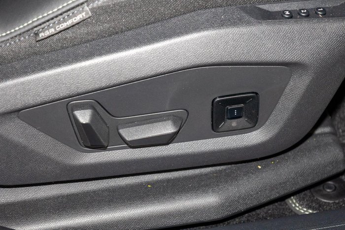 2024 Peugeot 3008 GT Premium Hybrid