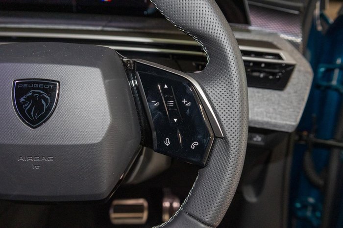 2024 Peugeot 3008 GT Premium Hybrid