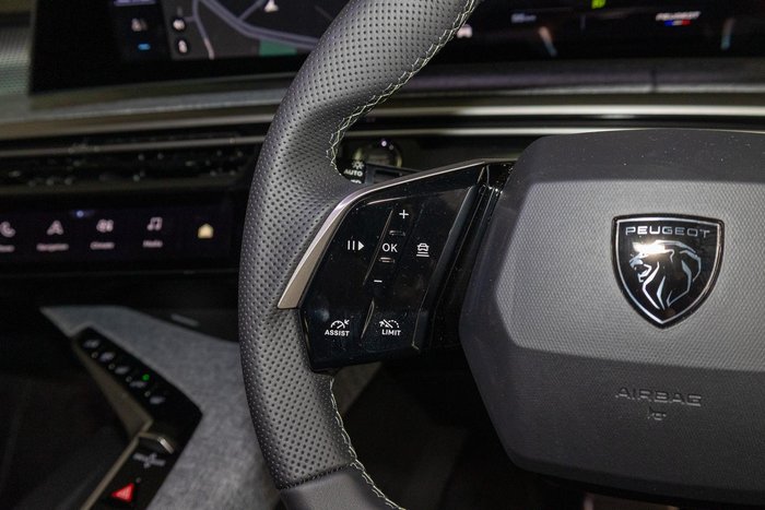 2024 Peugeot 3008 GT Premium Hybrid