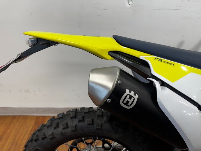 2022 Husqvarna FE250 WHITE