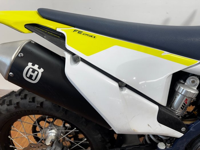 2022 Husqvarna FE250 WHITE