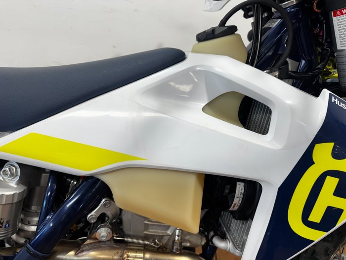 2022 Husqvarna FE250 WHITE