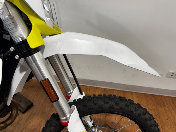 2022 Husqvarna FE250 WHITE