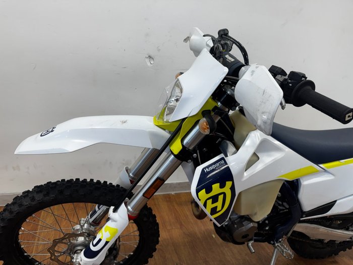 2022 Husqvarna FE250 WHITE