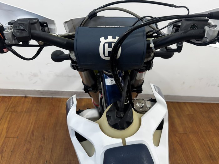 2022 Husqvarna FE250 WHITE