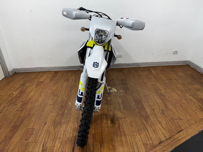 2022 Husqvarna FE250 WHITE