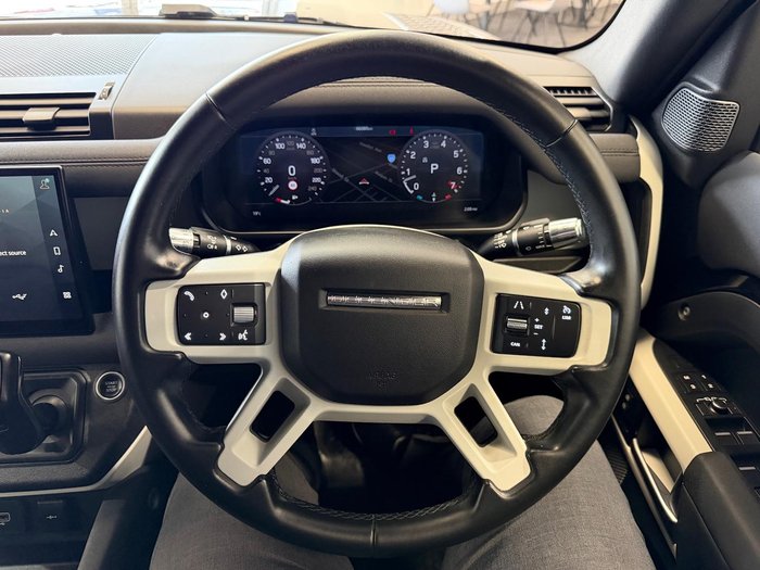 2021 Land Rover Defender 110 P400 SE