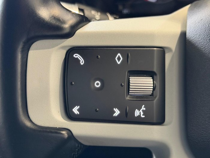 2021 Land Rover Defender 110 P400 SE