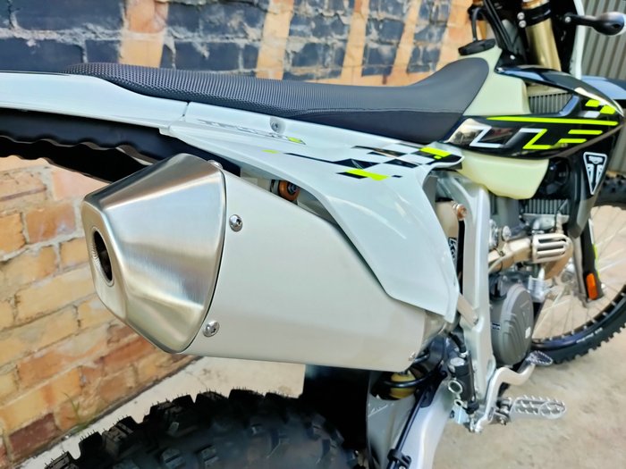 2026 TRIUMPH TF 450-E ENDURO BLACK