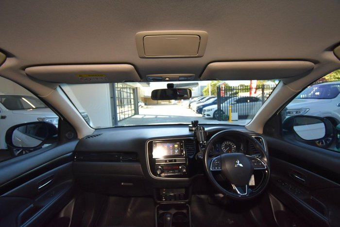 2018 Mitsubishi Outlander LS