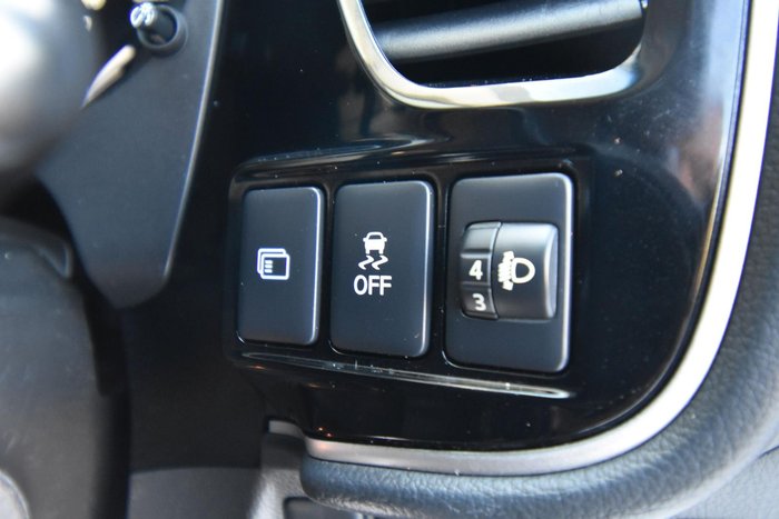 2018 Mitsubishi Outlander LS